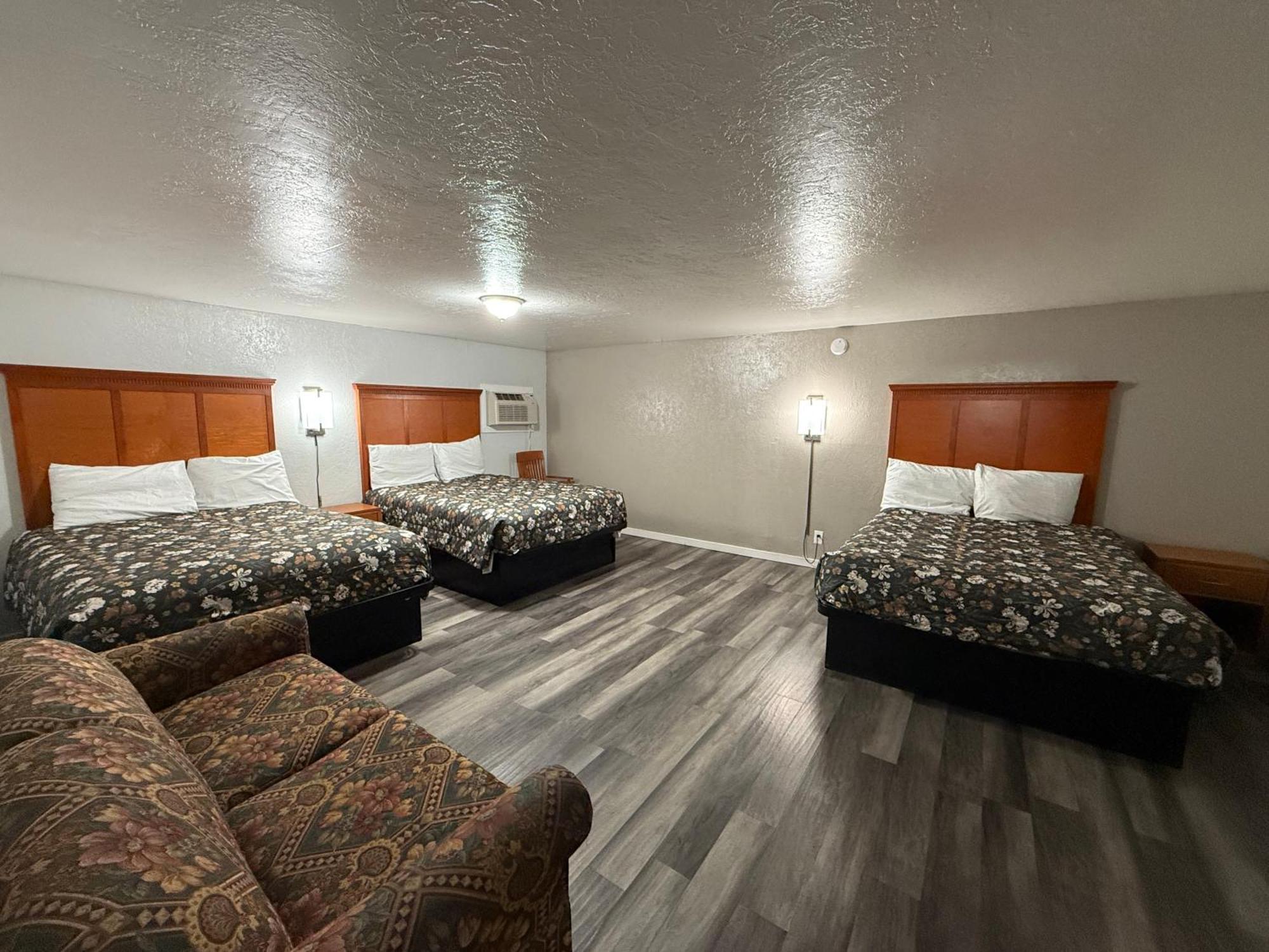 Budget Inn בנד מראה חיצוני תמונה